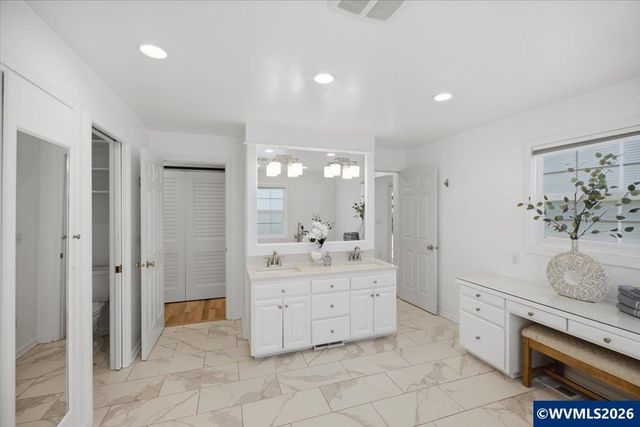 2715 Park Ter SW, Albany, OR 97321