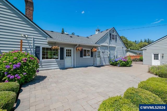 2715 Park Ter SW, Albany, OR 97321