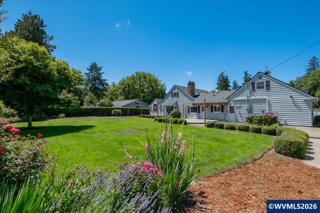 2715 Park Ter SW, Albany, OR 97321