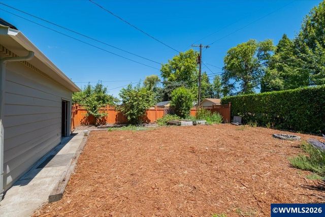 2715 Park Ter SW, Albany, OR 97321