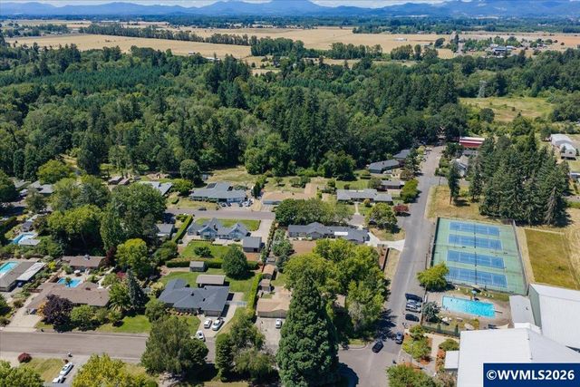 2715 Park Ter SW, Albany, OR 97321