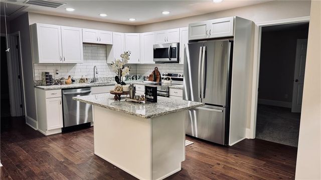 2443 Abner Place NW, Atlanta, GA 30318