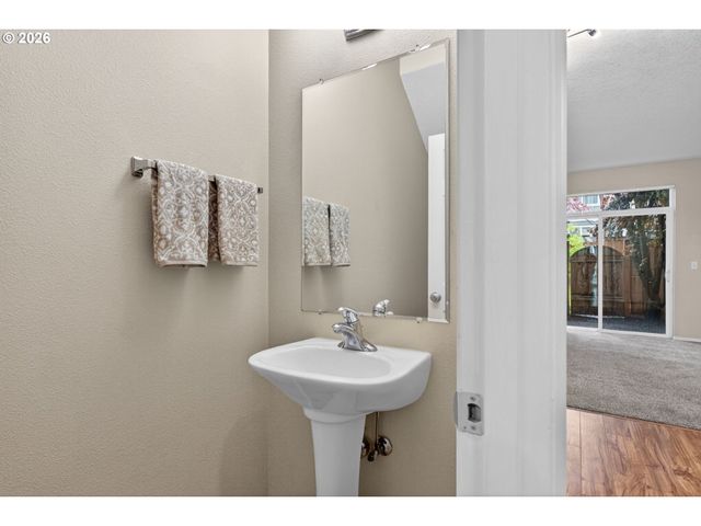 6434 Sw VINWOOD Ter, Beaverton, OR 97078