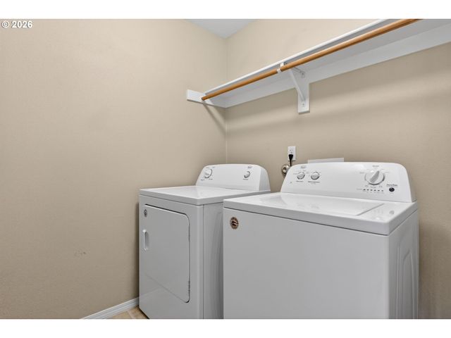 6434 Sw VINWOOD Ter, Beaverton, OR 97078