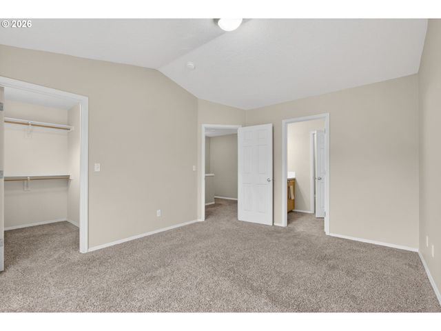 6434 Sw VINWOOD Ter, Beaverton, OR 97078