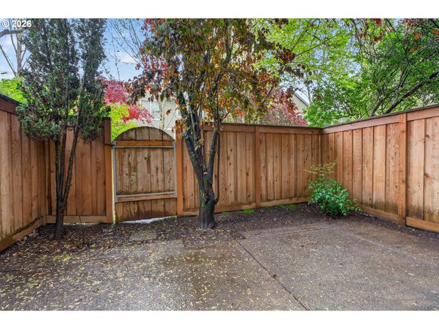 6434 Sw VINWOOD Ter, Beaverton, OR 97078