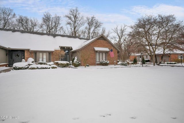 36 Wolfridge Drive, Holland, OH 43528