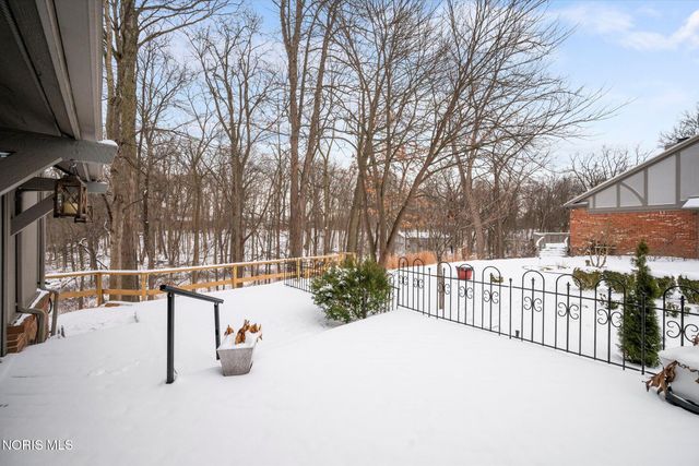 36 Wolfridge Drive, Holland, OH 43528