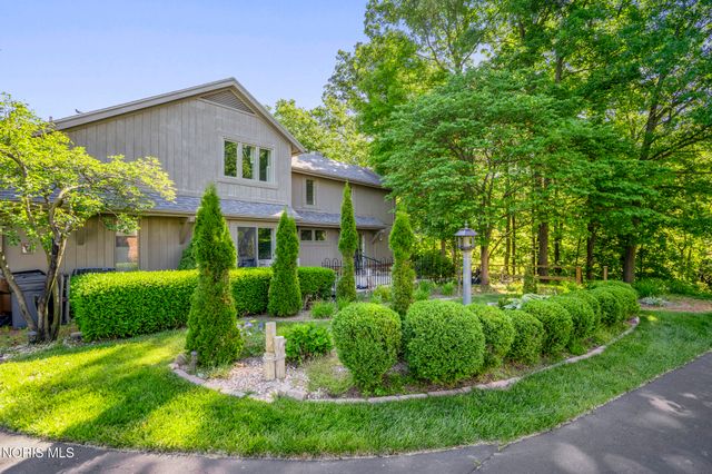 36 Wolfridge Drive, Holland, OH 43528
