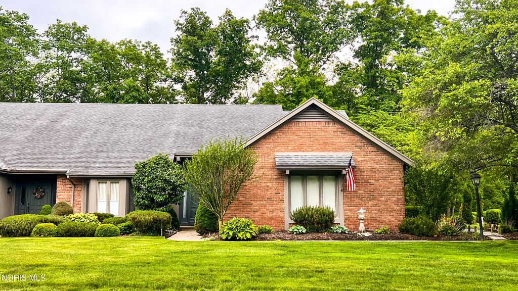 36 Wolfridge Drive, Holland, OH 43528