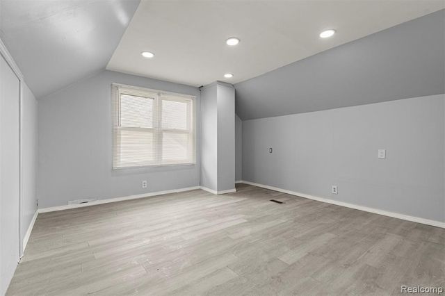 7634 Warwick Street, Detroit, MI 48228