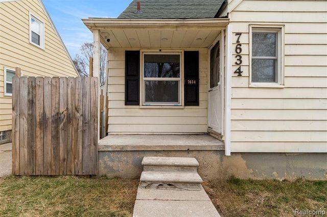 7634 Warwick Street, Detroit, MI 48228
