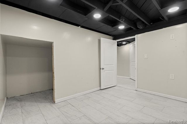 7634 Warwick Street, Detroit, MI 48228