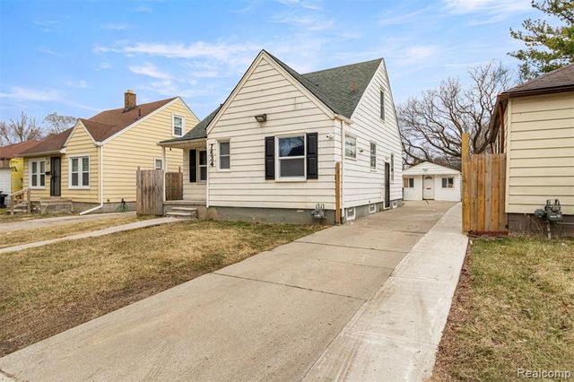 7634 Warwick Street, Detroit, MI 48228