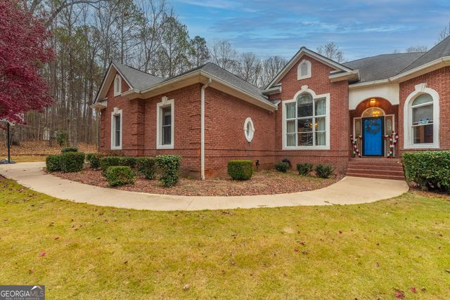 110 Lullwood Court, Fayetteville, GA 30215