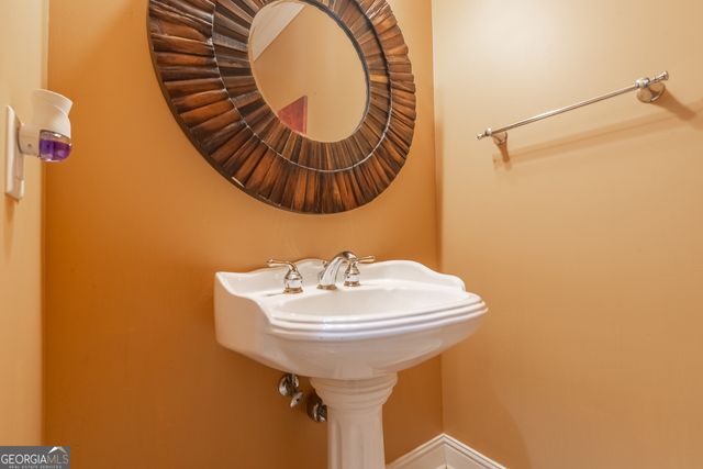 110 Lullwood Court, Fayetteville, GA 30215