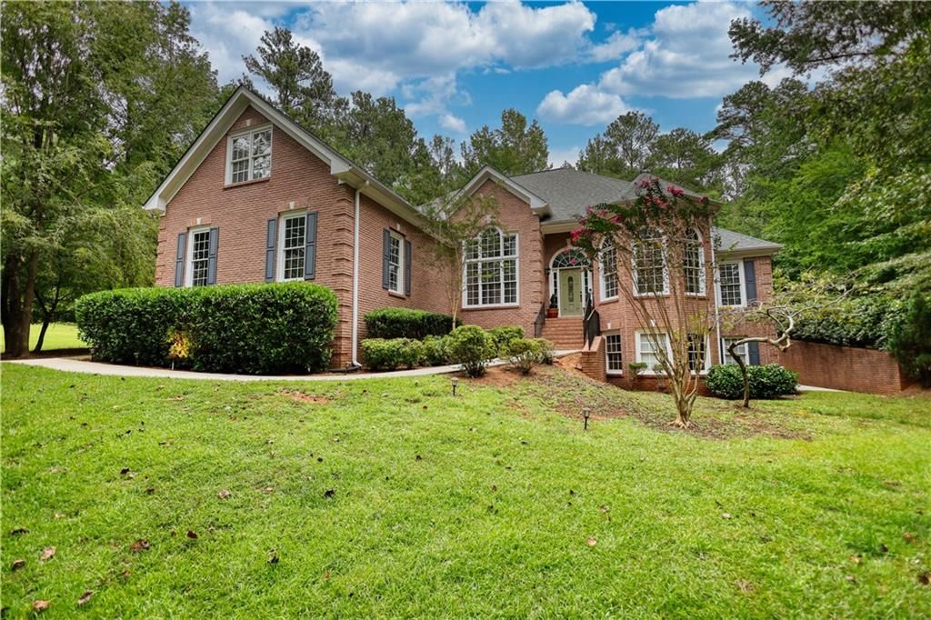 70 Costleys Bridge Drive, Oxford, GA 30054