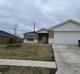 1649 Dryden Avenue, Copperas Cove, TX 76522