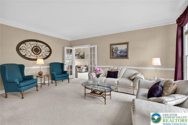 209 Donato Court, Bushkill Twp, PA 18064