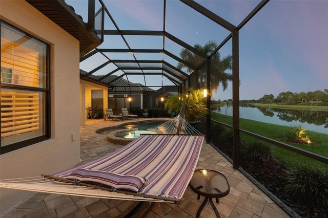 10414 WICKER PARK PLACE, Palmetto, FL 34221