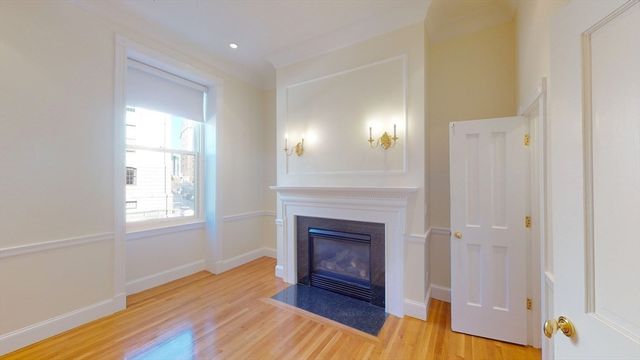22 Beacon St. 2, Boston, MA 02108