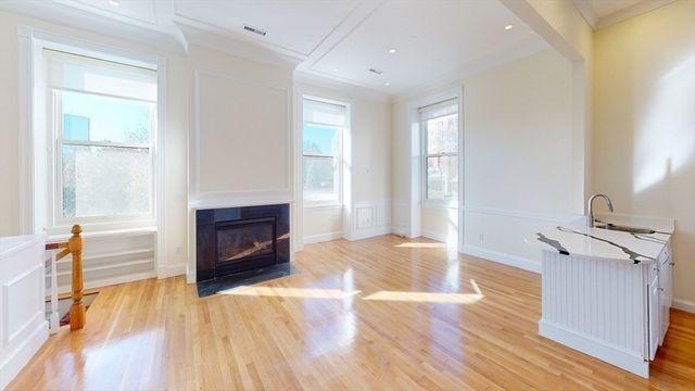 22 Beacon St. 2, Boston, MA 02108