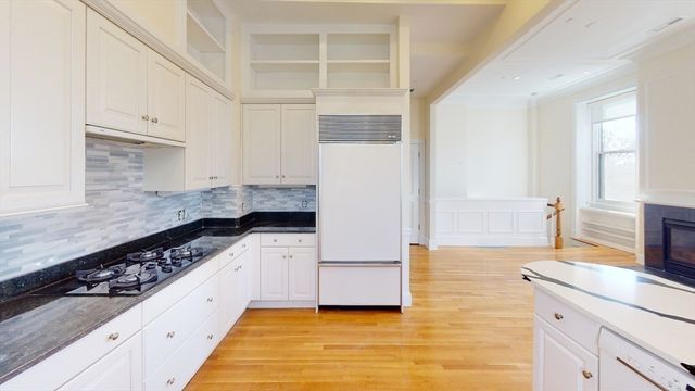 22 Beacon St. 2, Boston, MA 02108