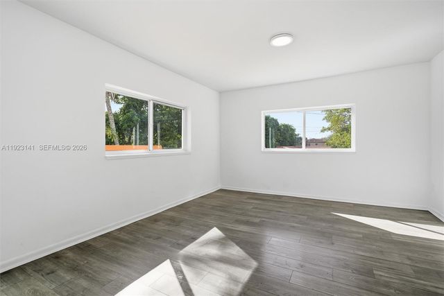 1045 SW 25th Avenue, Miami, FL 33135