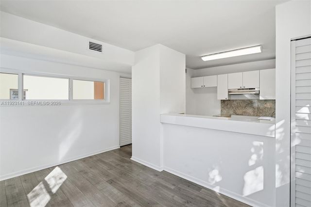 1045 SW 25th Avenue, Miami, FL 33135