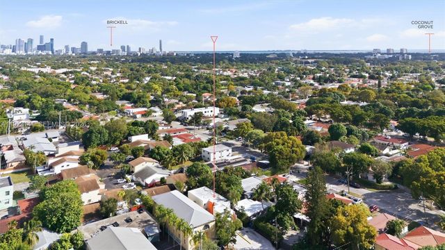 1045 SW 25th Avenue, Miami, FL 33135