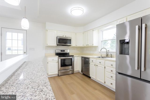 2216 OLD WASHINGTON RD, Westminster, MD 21157