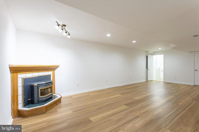 2216 OLD WASHINGTON RD, Westminster, MD 21157