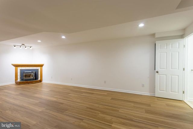 2216 OLD WASHINGTON RD, Westminster, MD 21157