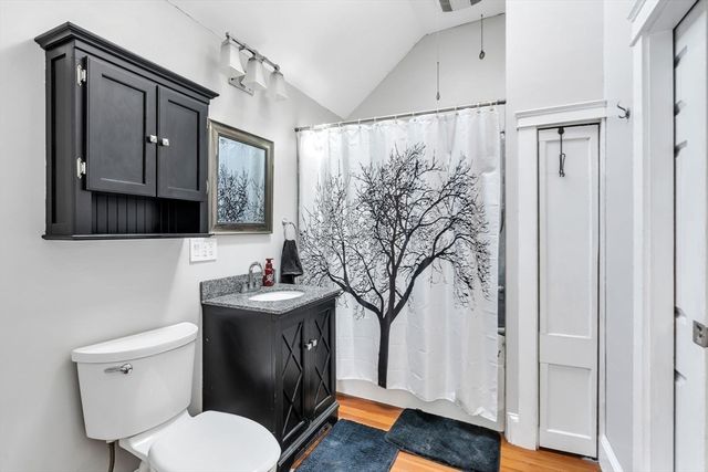 478 Fall River Ave, Seekonk, MA 02771