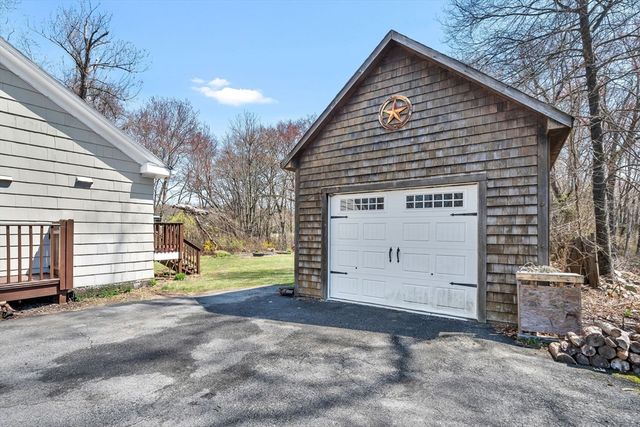 478 Fall River Ave, Seekonk, MA 02771