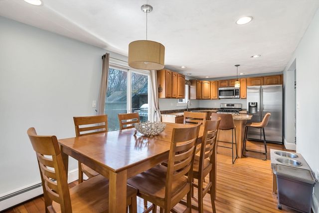 478 Fall River Ave, Seekonk, MA 02771