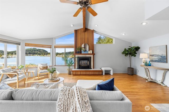 100 Samish Place, La Conner, WA 98257