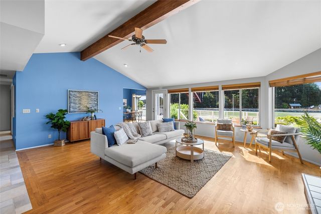 100 Samish Place, La Conner, WA 98257