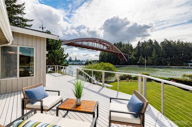 100 Samish Place, La Conner, WA 98257