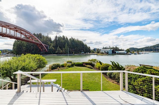 100 Samish Place, La Conner, WA 98257