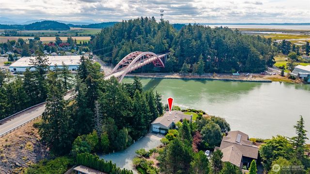 100 Samish Place, La Conner, WA 98257