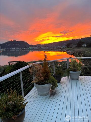 100 Samish Place, La Conner, WA 98257
