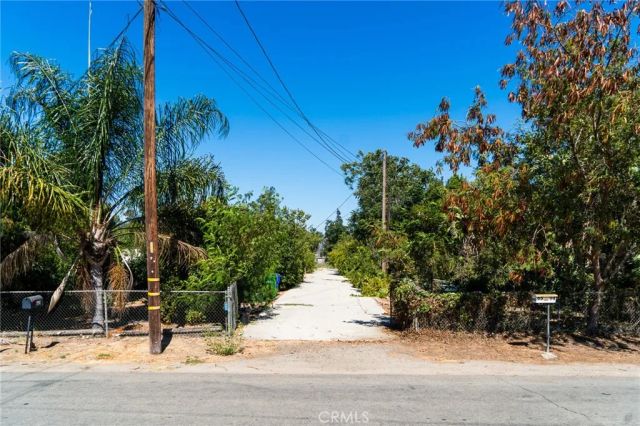 6594 Smith, Jurupa Valley, CA 91752