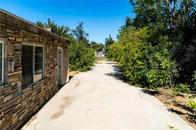 6594 Smith, Jurupa Valley, CA 91752