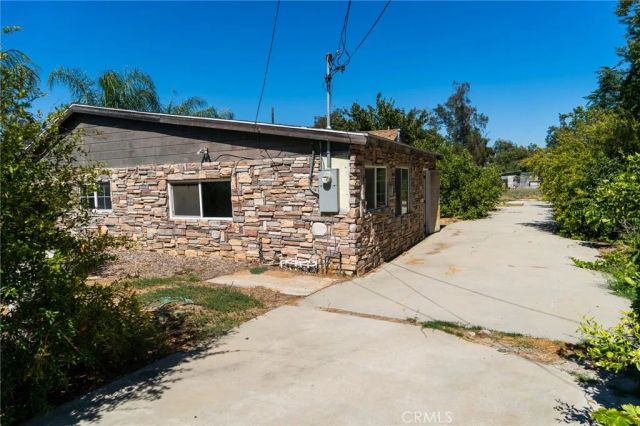 6594 Smith, Jurupa Valley, CA 91752