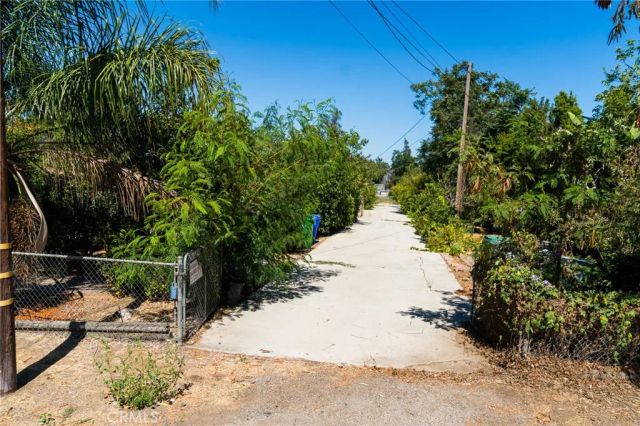 6594 Smith, Jurupa Valley, CA 91752