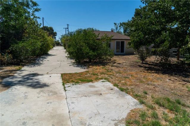 6594 Smith, Jurupa Valley, CA 91752