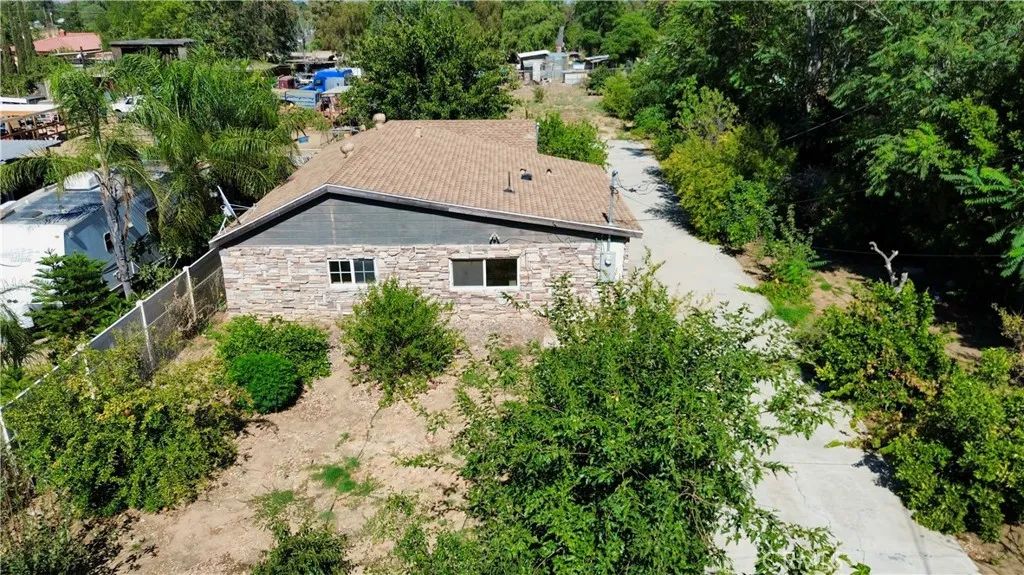 6594 Smith, Jurupa Valley, CA 91752
