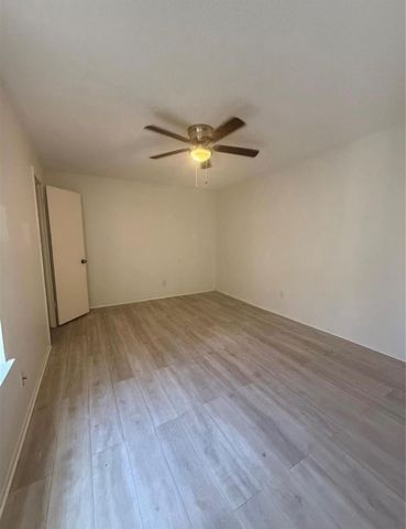 12550 Newbrook Drive, Houston, TX 77072