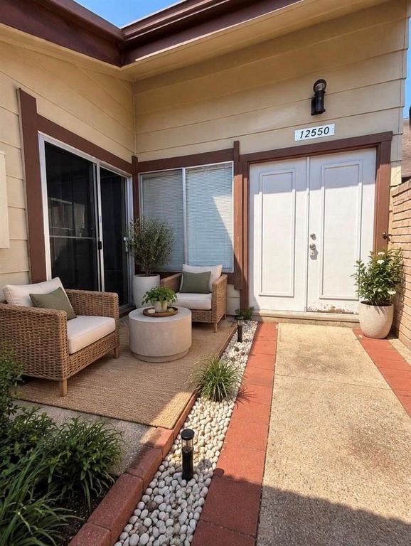 12550 Newbrook Drive, Houston, TX 77072